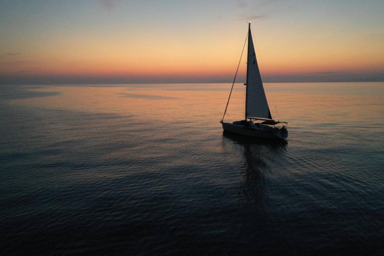 An Amazing Experience Enjoy The From A Boat Up To 8 People * Валенсия